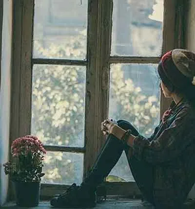 دانلود آهنگ تاریخ عشق هایده