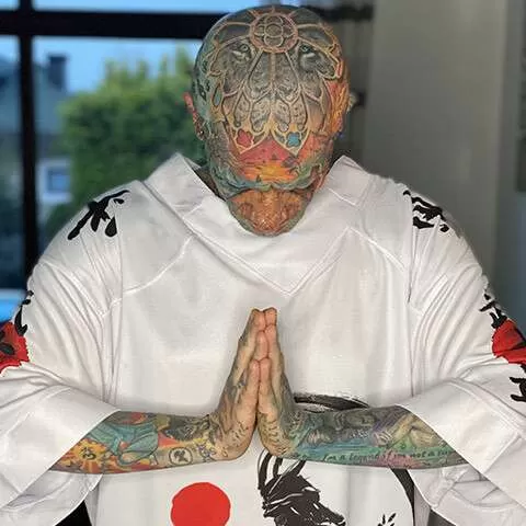 دانلود آهنگ نه میگم برگرد نه میگم اینجا خوبه بی تو از امیر تتلو