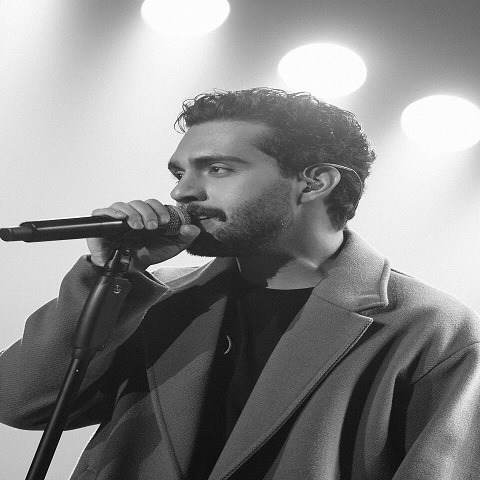 دانلود آهنگ گیجم گمم به پای خودم میپیچم