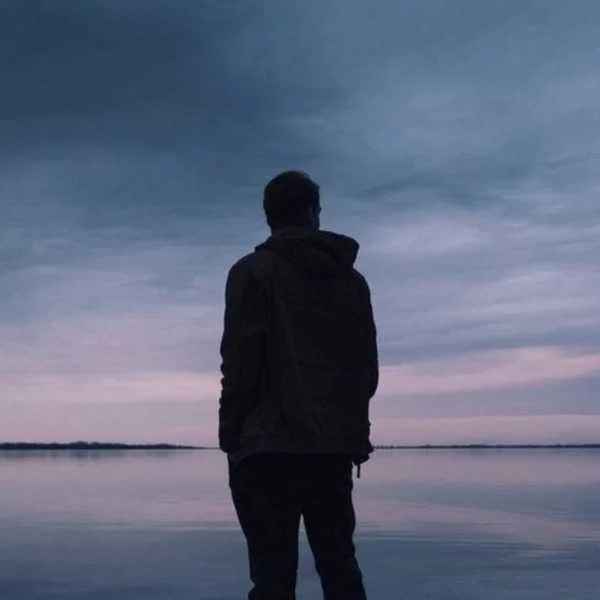 دانلود آهنگ بازم شدم لنگ صدات رضا کرمی تارا 