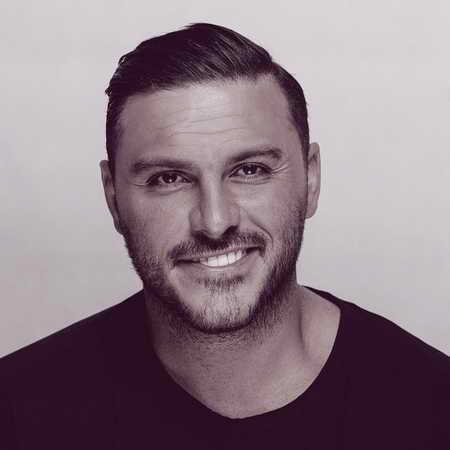 دانلود آهنگ یه چیزی بگو بزار قانع شم