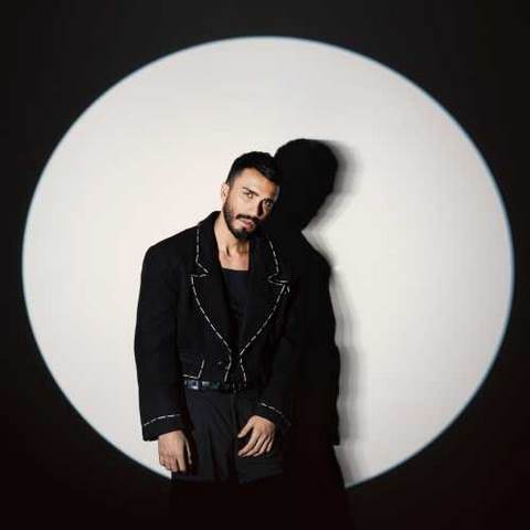 دانلود آهنگ بعد تو خیلیا اومدن من همه رو پیچیدم