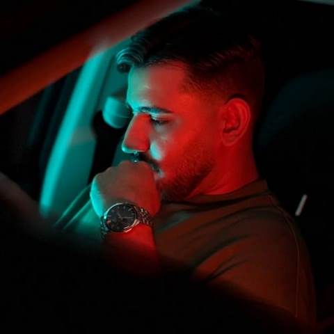 دانلود آهنگ دمق شدم و کم حرف شدم