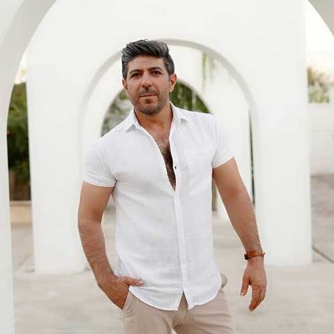 دانلود آهنگ حسرت این فاصله ها بی تو مریضم کرده