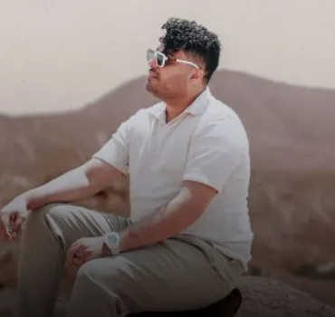 دانلود آهنگ امید عقابی اومده قند و عسل آخ سلام علیکم